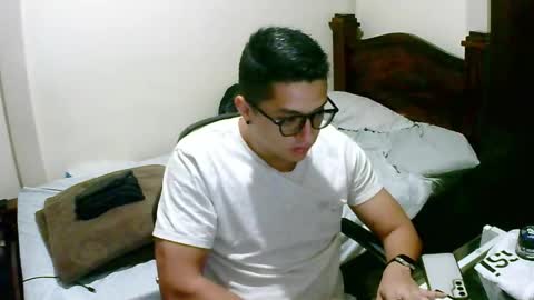 Snapshot of bryanbendy chatting on 03/08/26, 01:47 bryanbendy online show from 03/08/26, 01:47