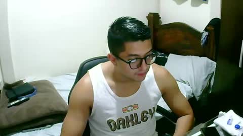 Snapshot of bryanbendy chatting on 07/08/26, 02:38 bryanbendy online show from 07/08/26, 02:38