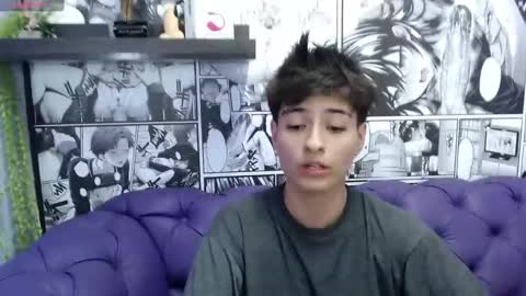 Snapshot of bryce_evans chatting on 01/13/25, 06:38 B R Y C E  online show from 01/13/25, 06:38