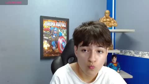 Snapshot of bryce_evans chatting on 01/21/25, 10:08 B R Y C E  online show from 01/21/25, 10:08