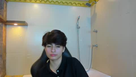 Snapshot of bryce_evans chatting on 10/14/25, 03:13 B R Y C E  online show from 10/14/25, 03:13