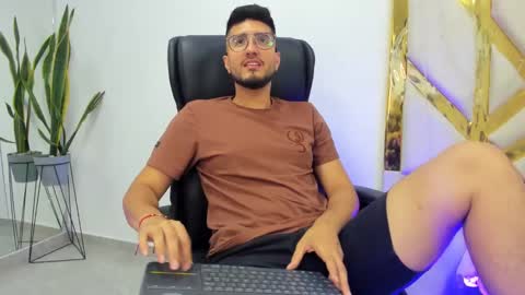 bry online show from 03/09/25, 05:00