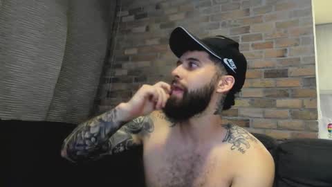 Snapshot of bryson_jace1 chatting on 11/19/25, 02:11 Bryson Jace online show from 11/19/25, 02:11