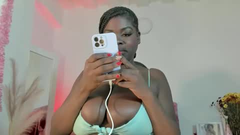 hot online show from 03/01/26, 04:47