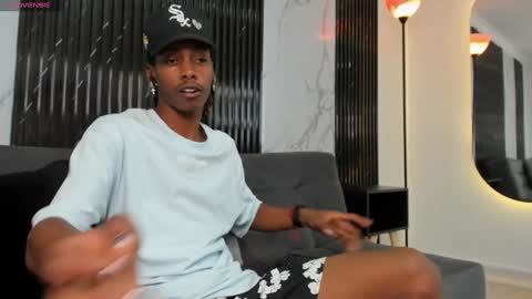 Snapshot of bryxxxon1 chatting on 12/07/24, 03:08 Bryxon online show from 12/07/24, 03:08