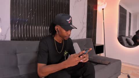 Snapshot of bryxxxon1 chatting on 12/28/24, 03:26 Bryxon online show from 12/28/24, 03:26