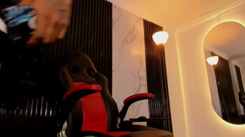 Snapshot of bryxxxon1 chatting on 02/23/25, 03:56 Bryxon online show from 02/23/25, 03:56