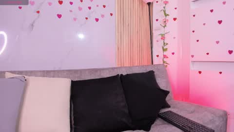 Snapshot of bryxxxon1 chatting on 03/03/25, 02:04 Bryxon online show from 03/03/25, 02:04