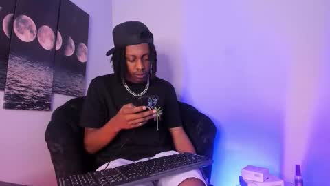 Snapshot of bryxxxon1 chatting on 09/08/25, 03:00 Bryxon online show from 09/08/25, 03:00