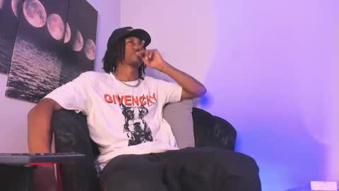 Snapshot of bryxxxon1 chatting on 09/12/25, 03:01 Bryxon online show from 09/12/25, 03:01