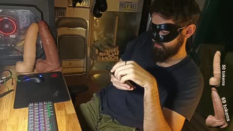 Snapshot of btarkhun chatting on 01/15/25, 01:52 Anal Orgasm online show from 01/15/25, 01:52