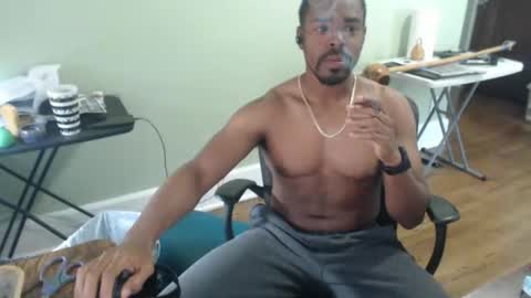 Snapshot of btd313 chatting on 10/23/25, 01:21 btd313 online show from 10/23/25, 01:21