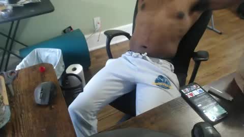 Snapshot of btd313 chatting on 10/25/25, 07:30 btd313 online show from 10/25/25, 07:30