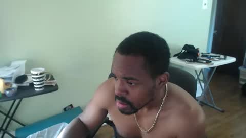 Snapshot of btd313 chatting on 10/28/25, 01:58 btd313 online show from 10/28/25, 01:58