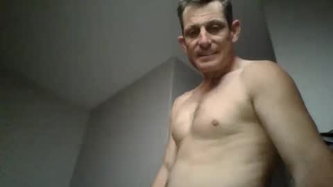 Snapshot of btownstud chatting on 09/13/25, 06:51 btownstud online show from 09/13/25, 06:51