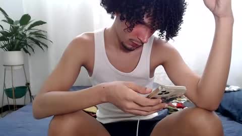 Snapshot of btwimlaurence chatting on 08/01/26, 03:55 Laurence online show from 08/01/26, 03:55