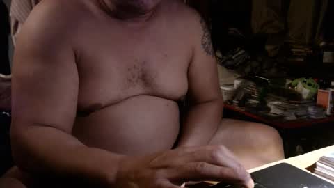 Snapshot of bubbasmalls chatting on 01/18/25, 06:34 Bubba Smalls online show from 01/18/25, 06:34