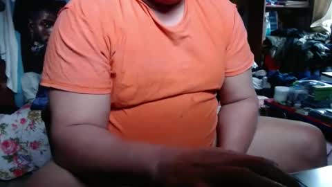 Snapshot of bubbasmalls chatting on 02/02/25, 08:08 Bubba Smalls online show from 02/02/25, 08:08