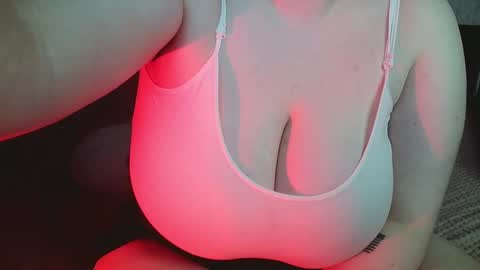 Snapshot of bubble_bambam chatting on 01/23/25, 09:18 Nancy 3 online show from 01/23/25, 09:18