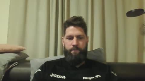 bubblebee1982 online show from 12/19/24, 07:07