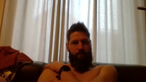 bubblebee1982 online show from 02/04/25, 08:13