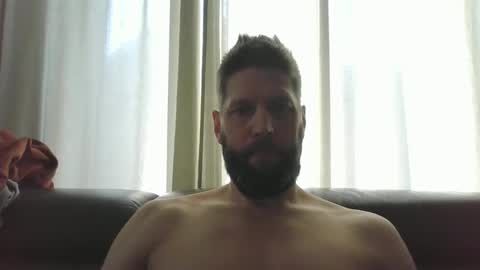 bubblebee1982 online show from 02/19/25, 11:38