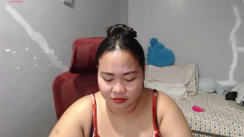 Snapshot of bubblebuttpinay chatting on 04/19/26, 01:21 Sunshine online show from 04/19/26, 01:21