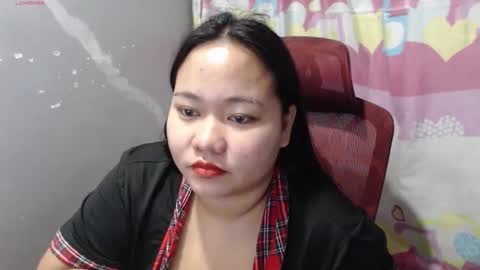 Snapshot of bubblebuttpinay chatting on 05/15/26, 11:45 Sunshine online show from 05/15/26, 11:45