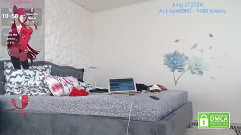 Snapshot of bubblebuttveronica chatting on 12/23/24, 10:21 Nylon queen genuine model who bring pantyhose on chaturbate for first time the others just copy my room for money online show from 12/23/24, 10:21