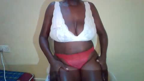 Snapshot of bubblie_bae chatting on 11/08/25, 08:07 Bobbie online show from 11/08/25, 08:07