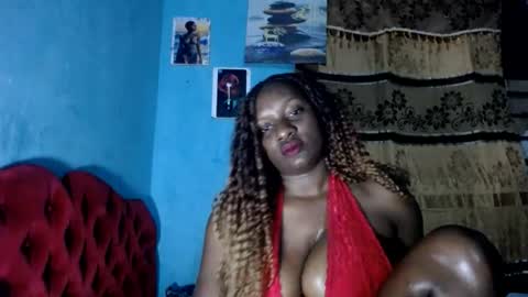 Snapshot of bubblie_bae chatting on 07/28/26, 08:34 Bobbie online show from 07/28/26, 08:34