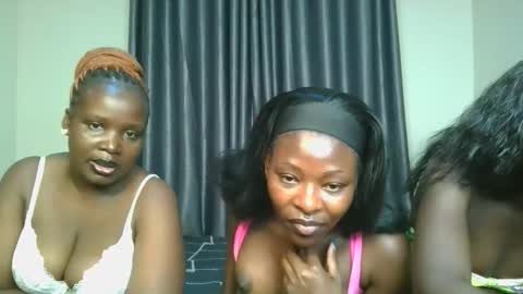 Snapshot of bubbly1_ chatting on 11/13/25, 09:25 Bubbly online show from 11/13/25, 09:25