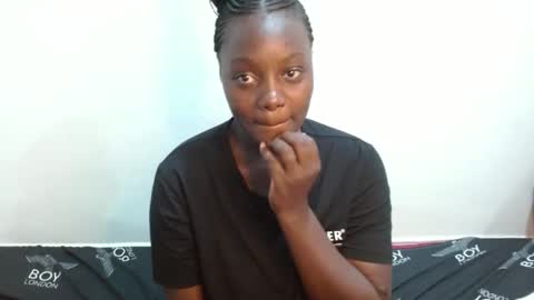 bubbly_ass30 online show from 11/14/25, 07:56