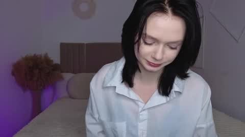 Leona online show from 01/31/26, 10:30