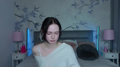 Leona online show from 03/05/26, 10:17