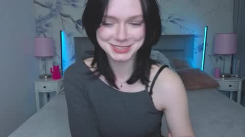 Leona online show from 03/12/26, 09:21