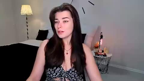 Snapshot of buckssbunny chatting on 07/29/26, 12:25 Ari online show from 07/29/26, 12:25
