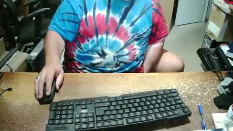 Snapshot of bucku2 chatting on 10/01/25, 10:05 Bucku2 online show from 10/01/25, 10:05