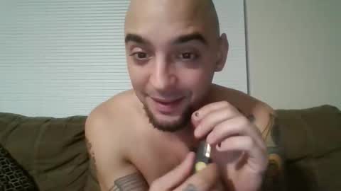 Snapshot of bud42o chatting on 11/20/25, 04:12 Bud42o online show from 11/20/25, 04:12