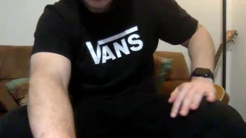 Snapshot of budsmoke33 chatting on 02/18/25, 12:37 budsmoke33 online show from 02/18/25, 12:37
