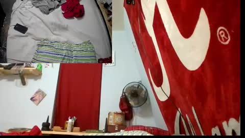 Snapshot of budsonly33 chatting on 12/13/24, 07:58 budsonly33 online show from 12/13/24, 07:58