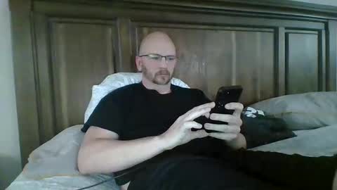 Snapshot of bueff chatting on 05/08/26, 08:58 bueff online show from 05/08/26, 08:58