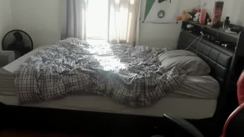 buffsexyman24 online show from 02/26/25, 05:50