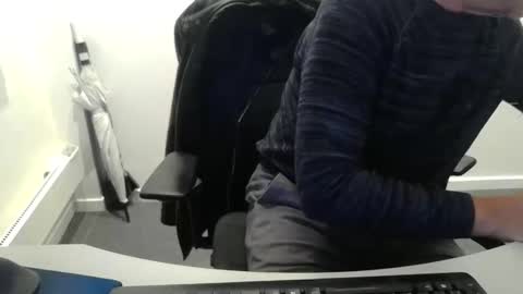 Snapshot of buggemann chatting on 09/17/25, 03:08 buggemann online show from 09/17/25, 03:08