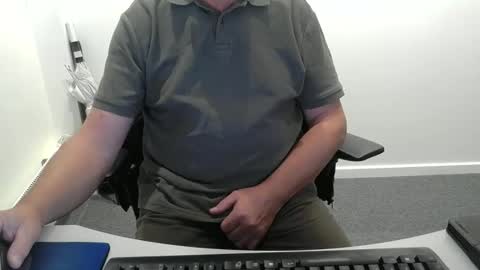 Snapshot of buggemann chatting on 09/22/25, 03:08 buggemann online show from 09/22/25, 03:08