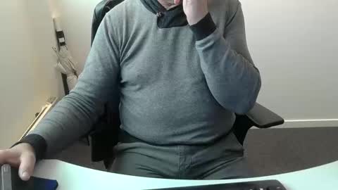 Snapshot of buggemann chatting on 10/13/25, 07:19 buggemann online show from 10/13/25, 07:19