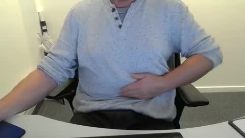 Snapshot of buggemann chatting on 10/21/25, 05:19 buggemann online show from 10/21/25, 05:19