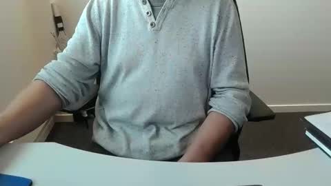 Snapshot of buggemann chatting on 10/24/25, 07:27 buggemann online show from 10/24/25, 07:27