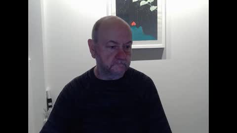 Snapshot of buggemann chatting on 11/11/25, 04:45 buggemann online show from 11/11/25, 04:45