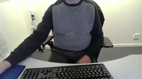 Snapshot of buggemann chatting on 11/20/25, 06:46 buggemann online show from 11/20/25, 06:46